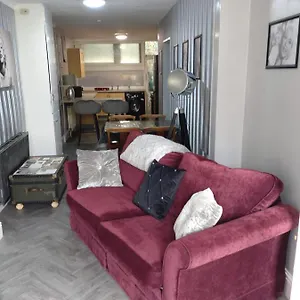 Valley View Retreat Apartment